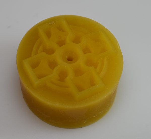 Tealight mould for 4 tealights (K5 - middle age cross)